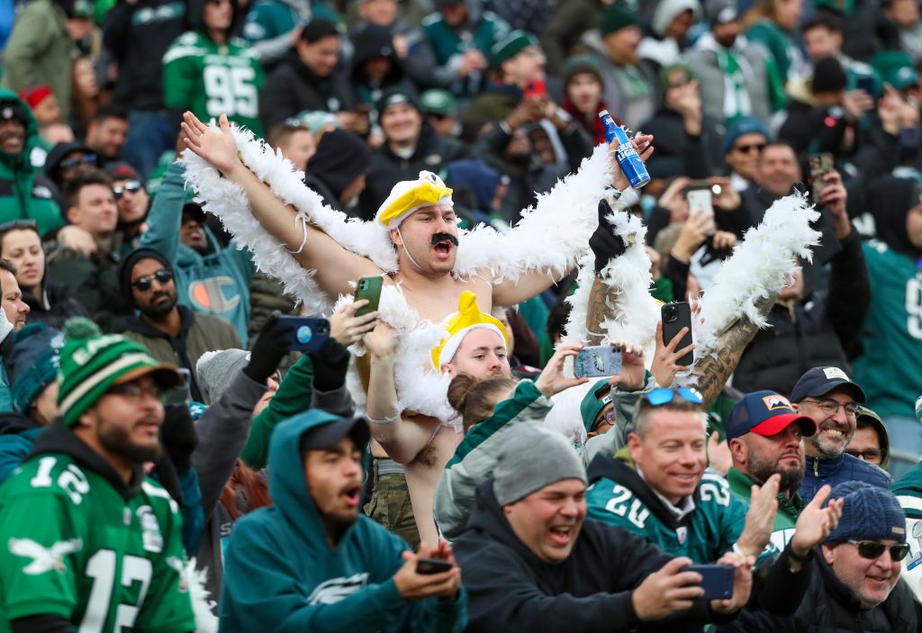 Watch Eagles Fans Vandalize Flip Car As They Prematurely Celebrate