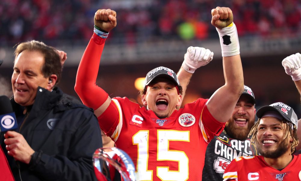 Patrick Mahomes, champion Chiefs receives the Super Bowl rings with ...