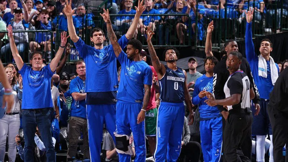 Dallas Mavericks Team Bench