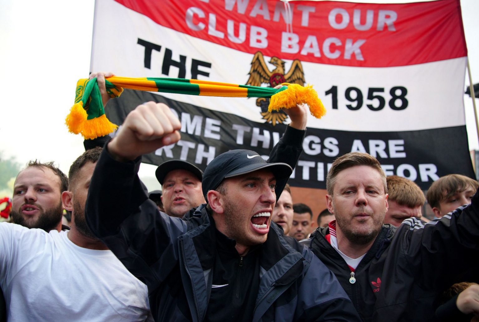 Manchester United Fans Perform Anti-Glazer Rally Outside Old Trafford - Sportszion