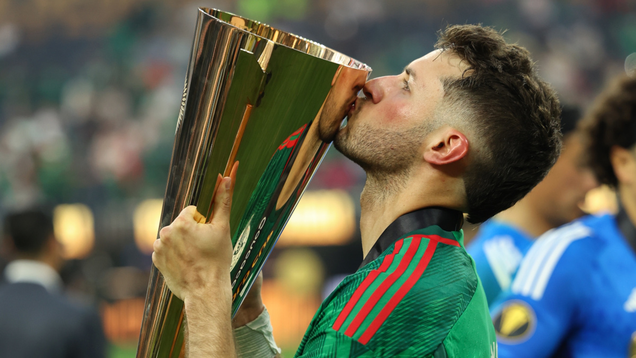 CONCACAF Gold Cup Final Trophy Ceremony: Mexico's Guillermo Ochoa and  Santiago Gimenez celebrate by lifting trophy