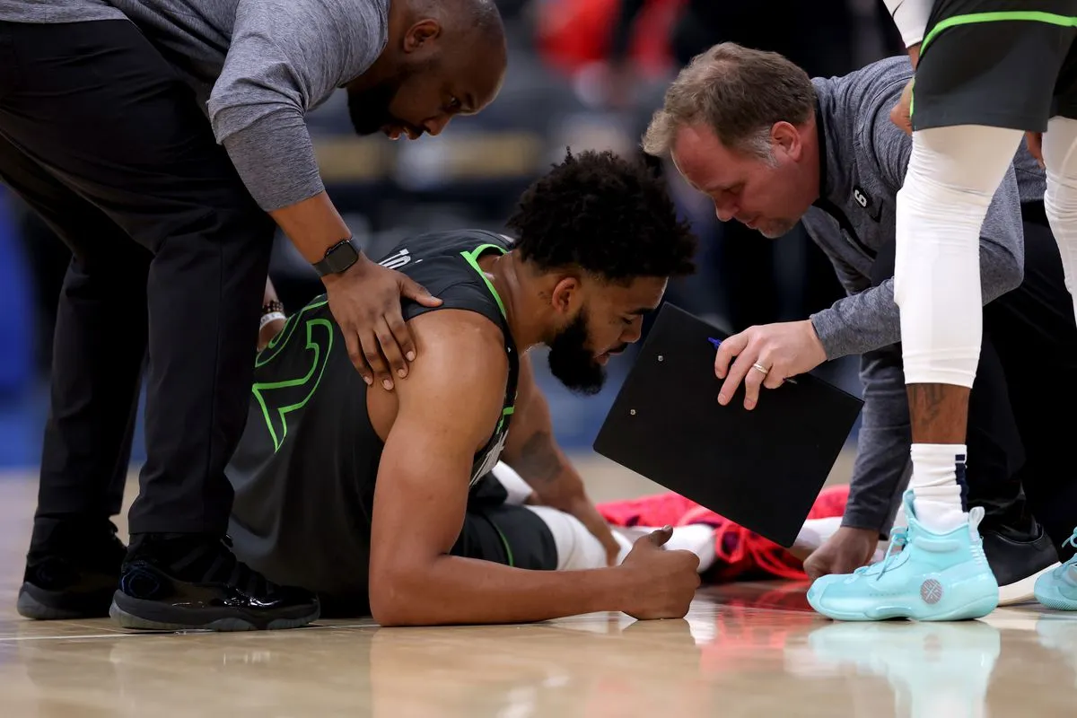 Karl Anthony Towns injury update