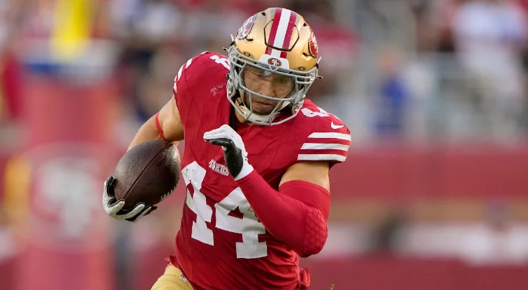 Kyle Juszczyk Re-Signs with 49ers on 2-Year, $8M Deal Just Days After Release